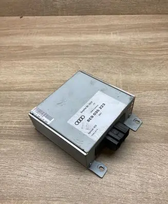 Audi A4 S4 B7 8E 8H Sound amplifier 8E9035223