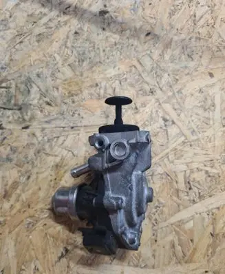 BMW 5 G30 G31 EGR valve 8513132