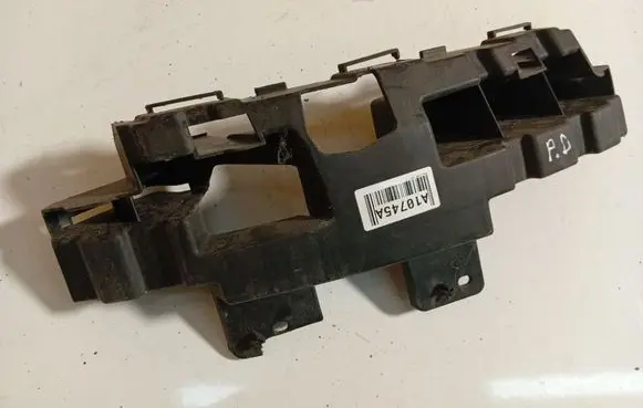 Ford Focus C-MAX Front bumper mounting bracket 3M5117E856 3M51-17E856