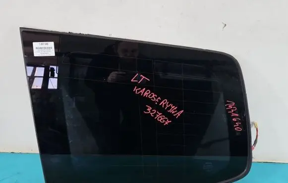 Toyota Land Cruiser (J200) Rear side window IMPRK1431640
