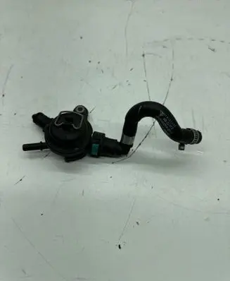 Porsche Macan (95B) Coolant heater control valve 7P5121671