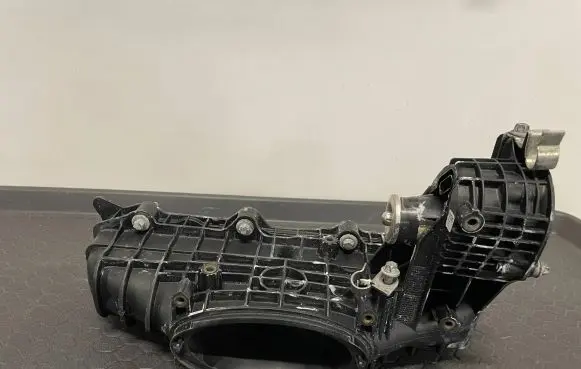 Mercedes-Benz GLC X253 C253 Intake manifold 044768003
