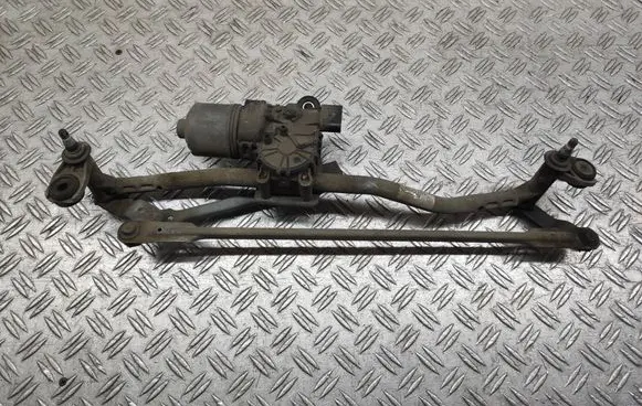 Volkswagen Jetta VI Front wiper linkage and motor 6004FL0009 5C7955023B 110730