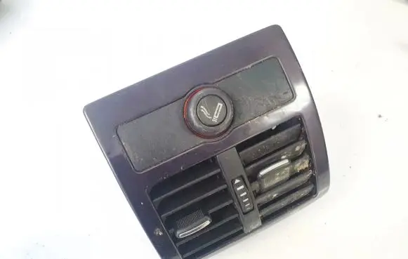 Audi A6 S6 C5 4B Dash center air vent grill 4b0819203