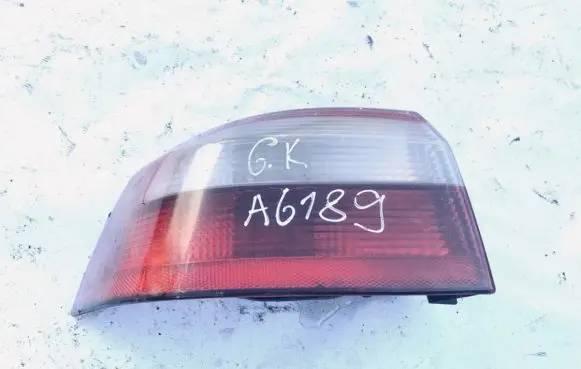 Renault Laguna II Rear/tail lights 8200002473