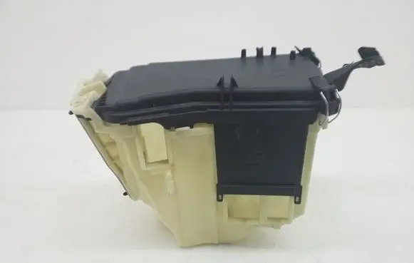 Mercedes-Benz E W212 Fuse box set A2125400024