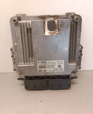 KIA Optima Engine control unit/module EDC17C57 391602A950 0281033842