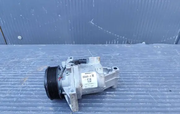 Dacia Sandero III Air conditioning (A/C) compressor (pump) 926008469R