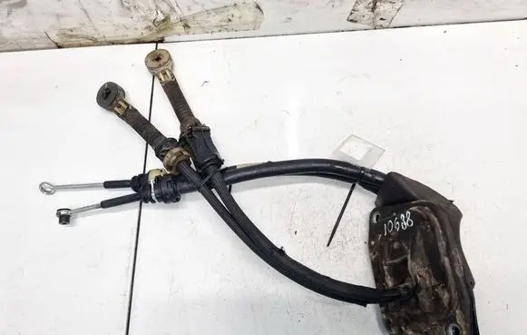 Citroen Xsara Picasso Gear shift cable linkage 