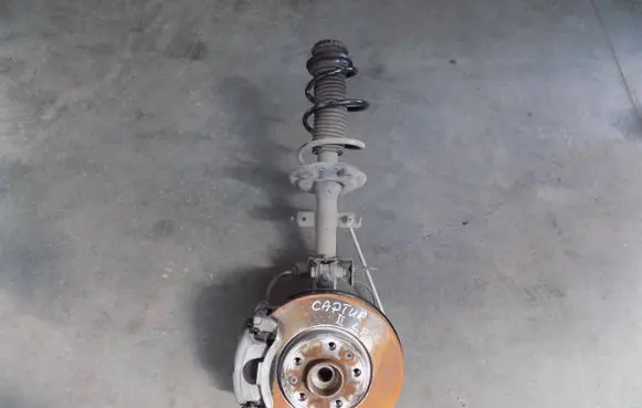 Renault Captur II Front wheel hub spindle knuckle