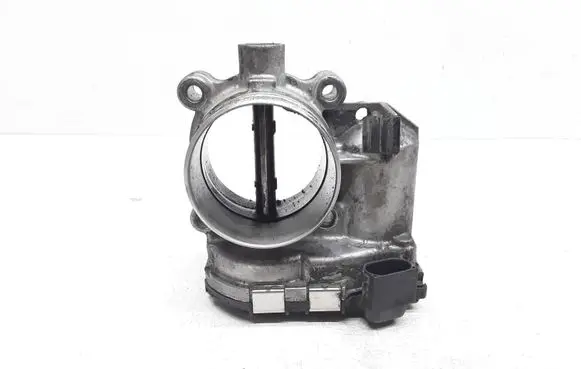 Volvo V70 Throttle valve 8692720 0281002701