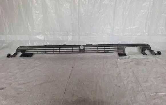 Volkswagen Golf II Front bumper lower grill 191853677