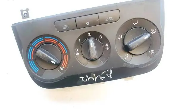 Fiat Grande Punto Climate control unit