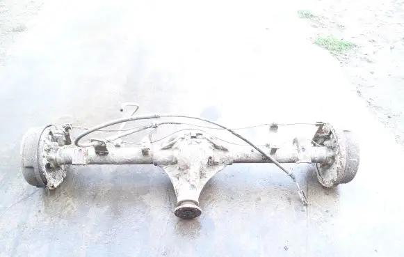 Nissan King Cab Rear axle beam with reductor 