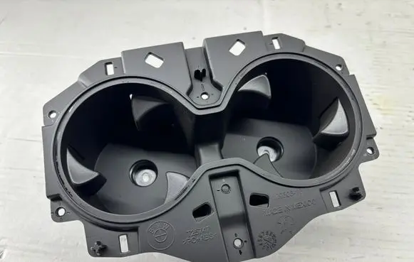 BMW X7 G07 Cup holder 0000