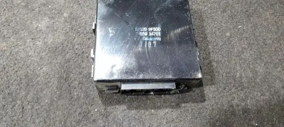 Nissan Primera Other control units/modules 235209F500
