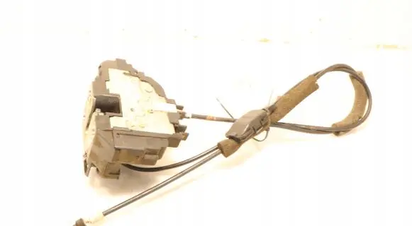 Nissan Note (E11) Front door lock