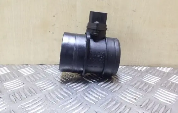 Audi A4 S4 B6 8E 8H Mass air flow meter 0281002461 074906461B