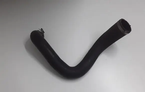 Intercooler hose/pipe