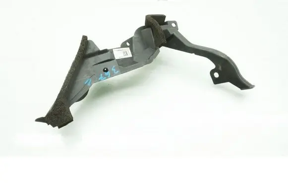 Volkswagen Transporter - Caravelle T7 Wiper trim