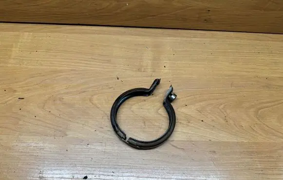 BMW 3 E90 E91 Muffler pipe connector clamp 7804161 11446670