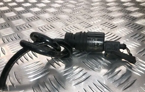 Mercedes-Benz S W221 Windscreen/windshield washer pump A2218690121