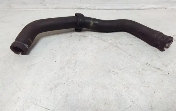 Alfa Romeo GT Engine coolant pipe/hose 