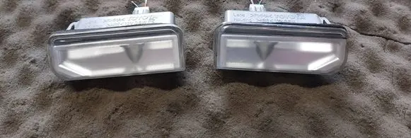 Lexus IS 220D-250-350 Number plate light