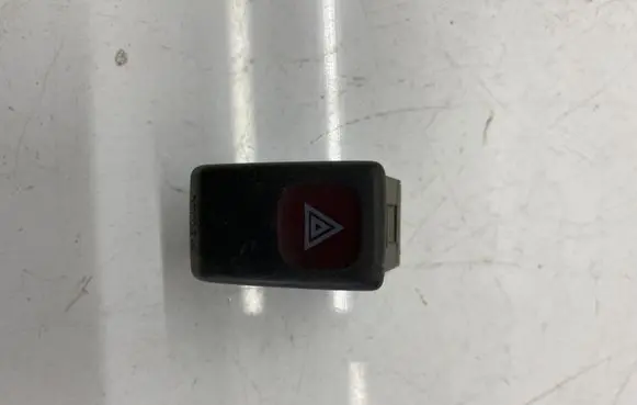 Volkswagen Golf II Hazard light switch
