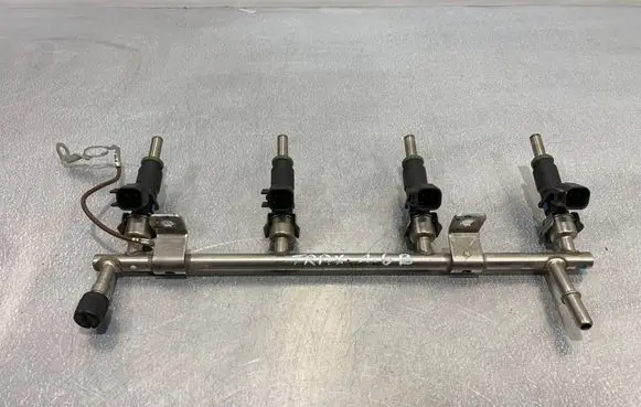 Chevrolet Trax Fuel injectors set 55562599