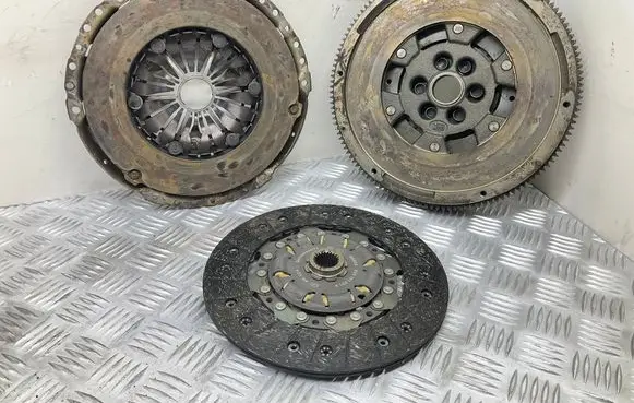 Skoda Octavia Mk3 (5E) Clutch set kit 04L105266B 022141031S