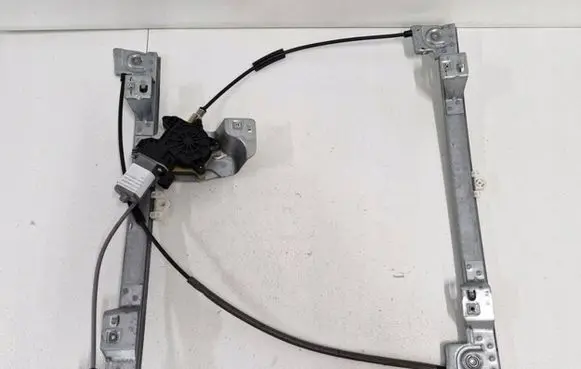Mercedes-Benz Citan W415 Front door window regulator with motor