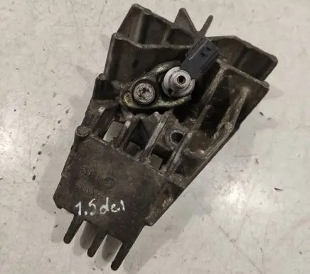 Renault Megane III Fuel injector 8200771226