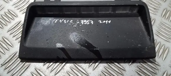 Toyota Avensis T270 Third/center stoplight 8100605010