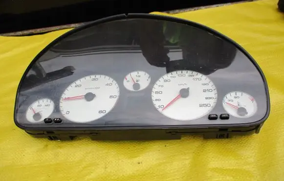 Peugeot 607 Speedometer (instrument cluster)