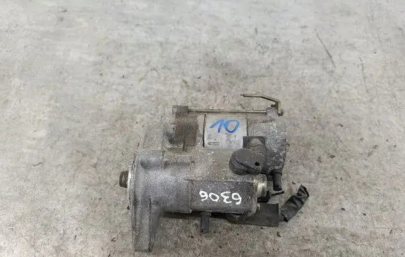 Toyota Yaris Starter motor 
