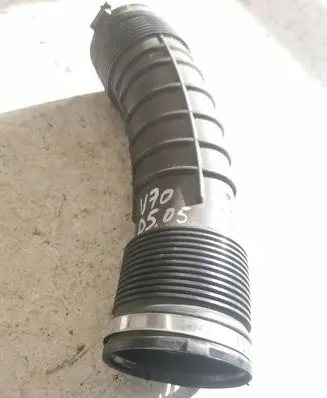 Volvo V70 Air intake hose/pipe 6898050