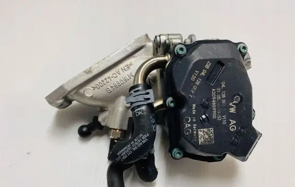 Audi A4 S4 B9 Throttle valve 04L128063T