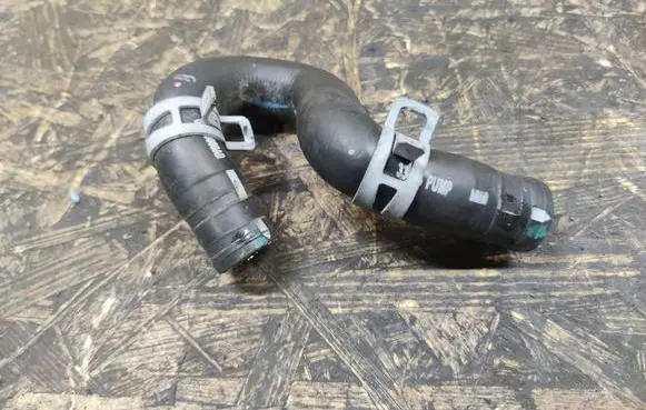 Alfa Romeo Giulia Engine coolant pipe/hose 05048080AD