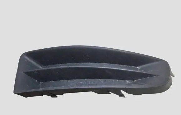 Skoda Octavia Mk2 (1Z) Front fog light trim/grill 1Z0807368B