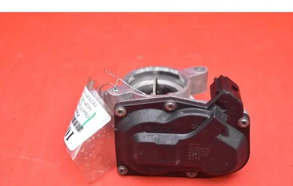Opel Corsa E Throttle body valve 55581772