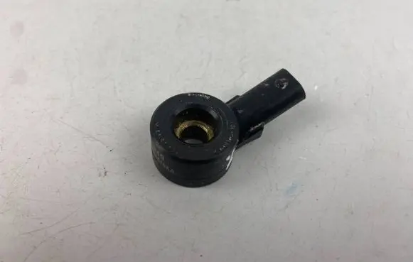 Chrysler Pacifica Detonation knock sensor 68313570AA