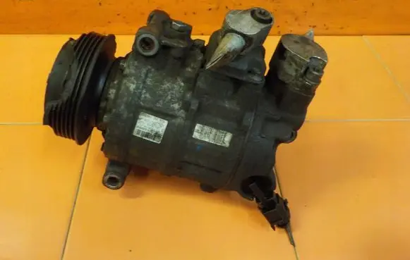 Audi A4 S4 B8 8K Air conditioning (A/C) compressor (pump) 8K0260805L