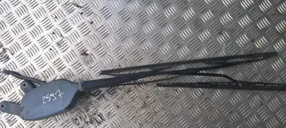 Peugeot 206 Front wiper blade arm