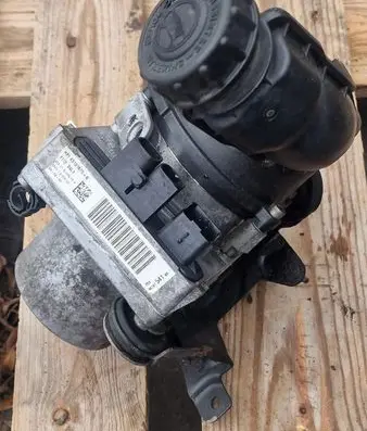 Volvo V50 Power steering pump 9676154180