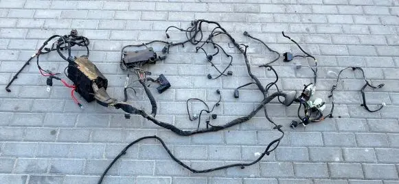 Volvo V40 Cross country Engine installation wiring loom 31334234