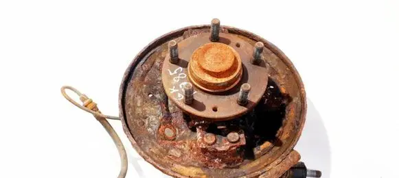 Mazda Premacy Rear wheel hub