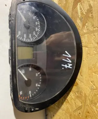 Mercedes-Benz Sprinter W906 Speedometer (instrument cluster) 1042993
