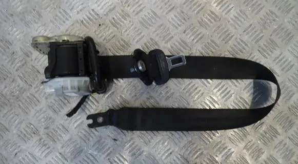 Skoda Octavia Mk3 (5E) Front seatbelt
