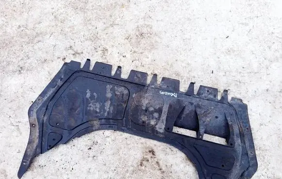 Volkswagen Golf V Engine splash shield/under tray 1k0825237j